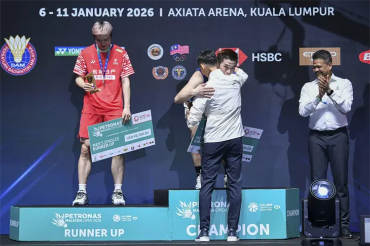 Kunlavut Vitidsarn v&ocirc; địch cầu l&ocirc;ng Malaysia Open 2026: Bỏ t&uacute;i hơn 2,6 tỷ đồng nhờ 