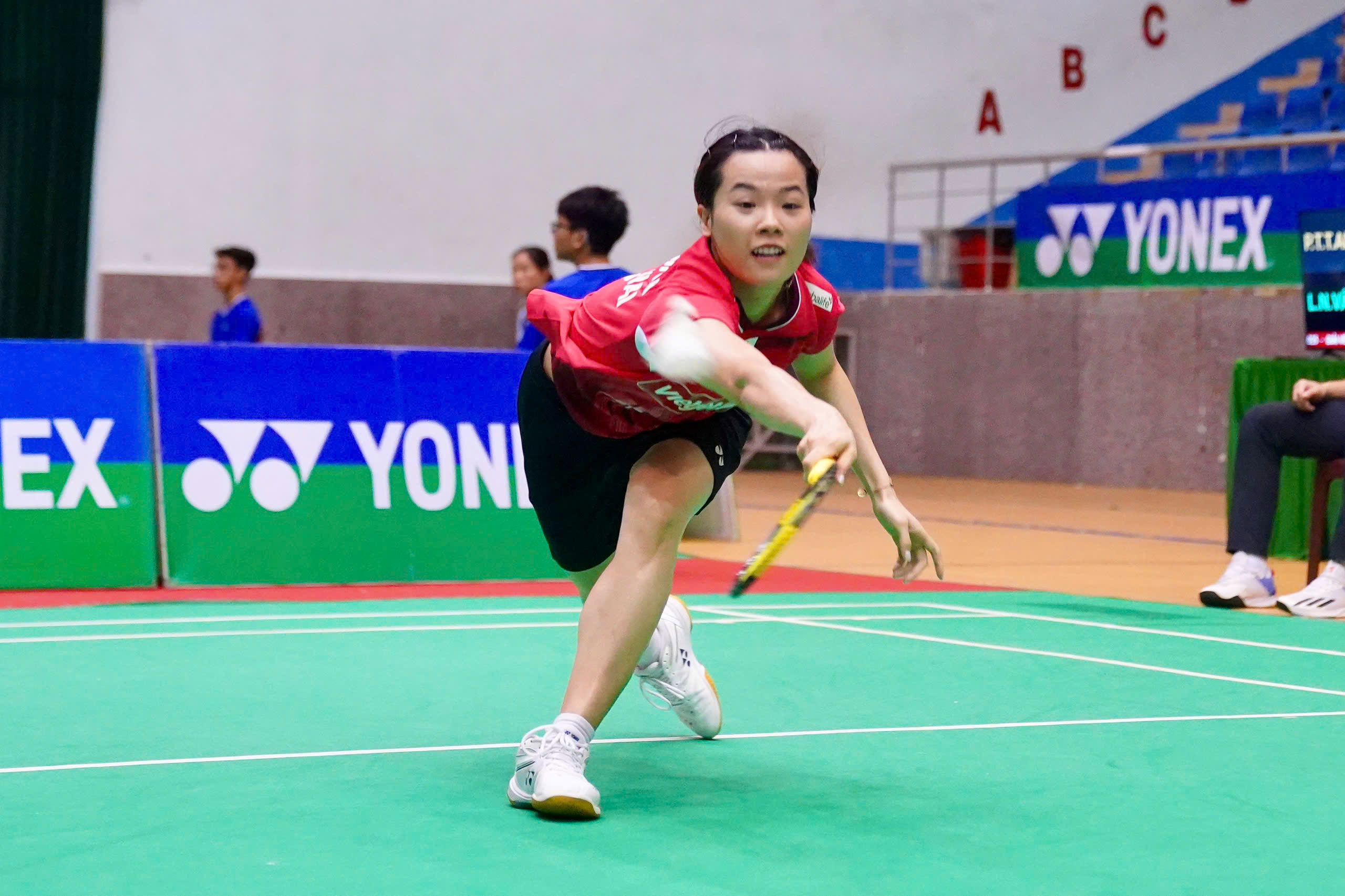 Nguyễn Th&ugrave;y Linh v&agrave; Vũ Thị Trang thắng ấn tượng ở trận đầu v&ograve;ng bảng Giải cầu l&ocirc;ng V&ocirc; địch C&aacute; nh&acirc;n Quốc Gia 2025