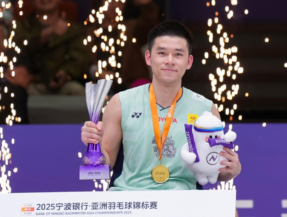Kunlavut Vitidsarn lại ghi danh v&agrave;o lịch sử Cầu l&ocirc;ng Th&aacute;i Lan tại giải V&ocirc; địch ch&acirc;u &Aacute; 2025