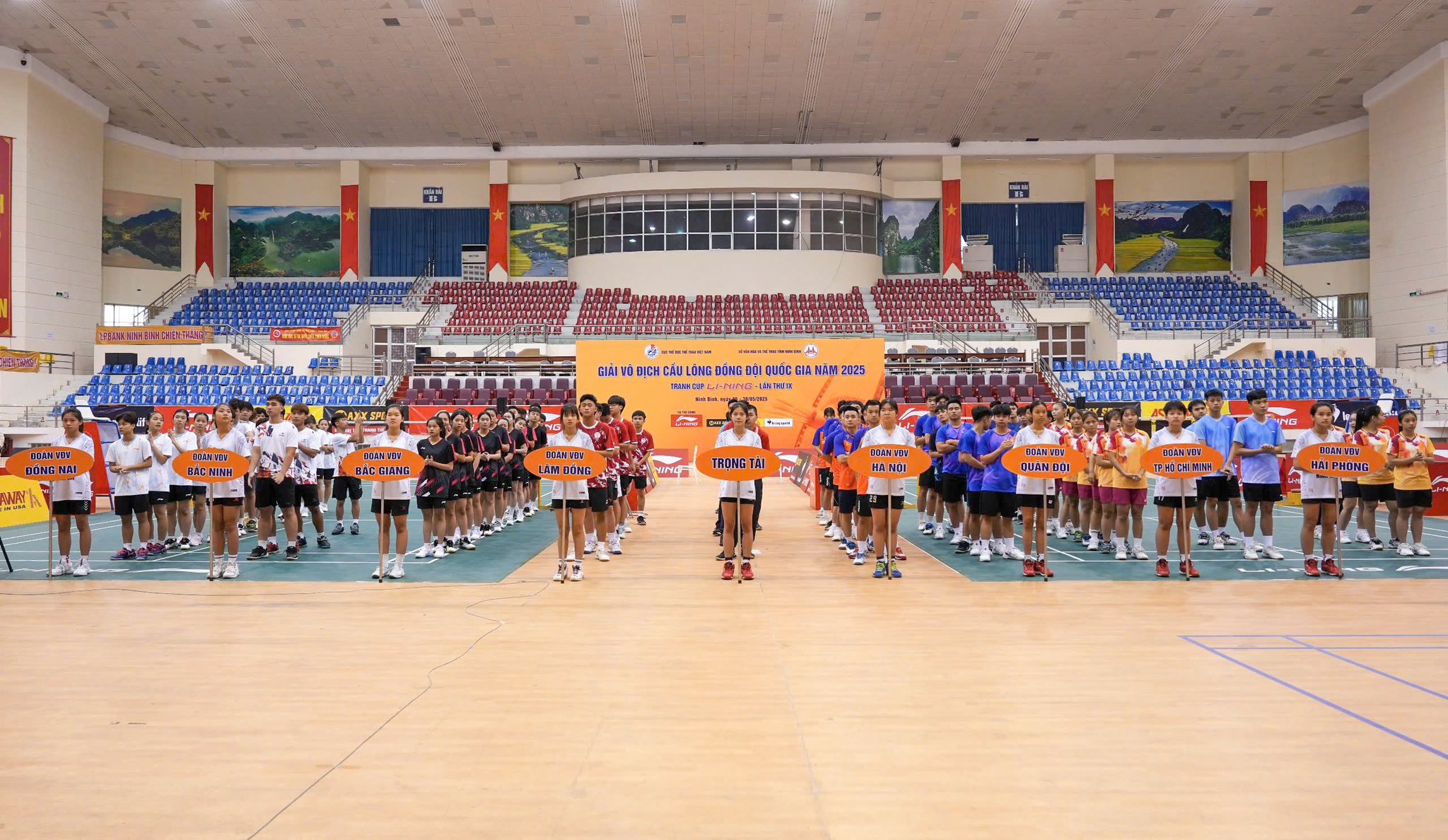 Nguyễn Thùy Linh chưa "gánh team", Đồng Nai ngược dòng thắng TPHCM ở giải Vô địch Cầu lông Đồng đội Quốc gia năm 2025