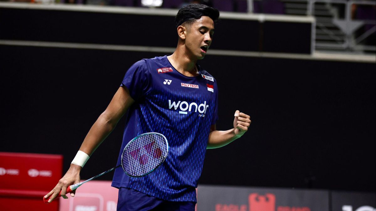 Đương kim vô địch SEA Games Alwi Farhan thắng số 1 thế giới Shi Yuqi tại giải cầu lông Singapore Open 2026