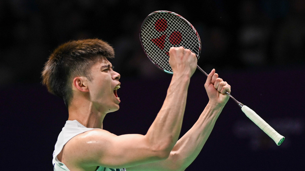 Leong Jun Hao phá hỏng cái kết đẹp của cựu số 1 cầu lông thế giới Kento Momota ở Thomas Cup 2024