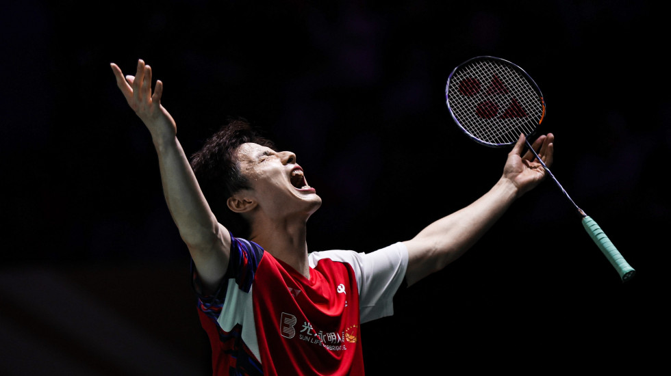 Shi Yu Qi soán ngôi số 1 cầu lông thế giới của Axelsen