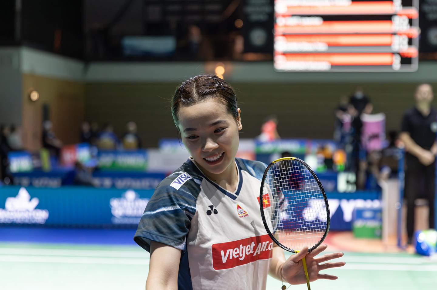Nguyễn Th&ugrave;y Linh ngược d&ograve;ng xuất sắc v&agrave;o tứ kết giải cầu l&ocirc;ng Malaysia Masters 2025
