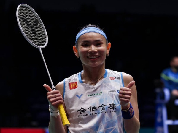 Trực tiếp bán kết cầu lông Malaysia Open ngày 13/1: "Thần tượng" của Nguyễn Thùy Linh gặp ĐKVĐ Olympic
