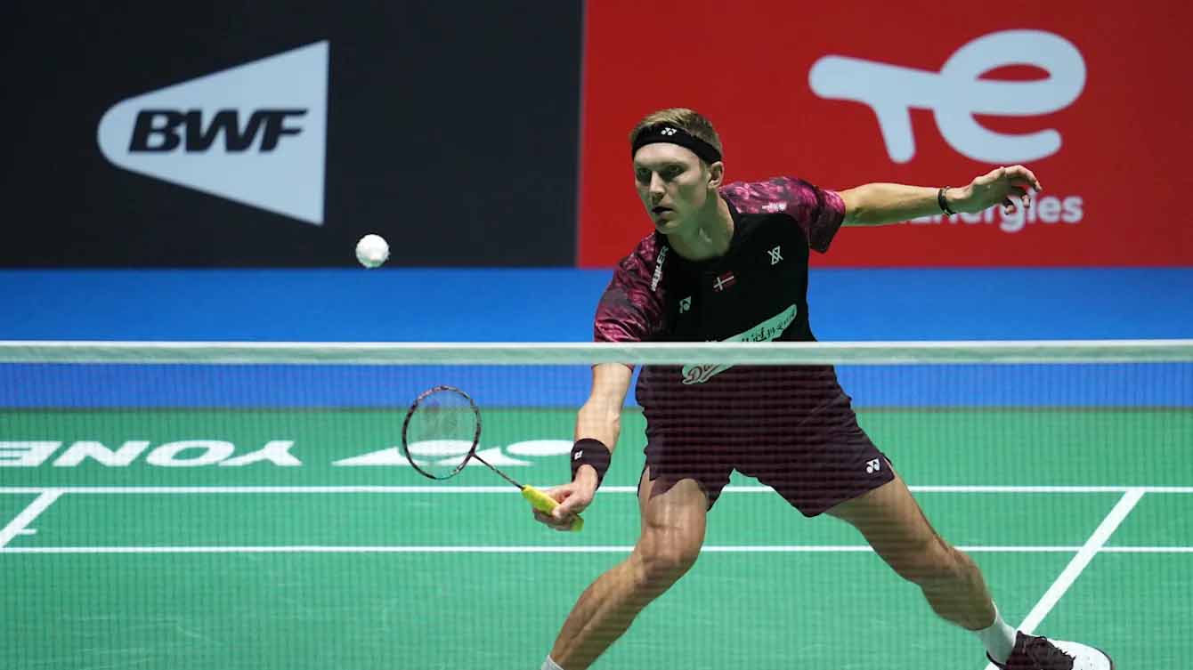 Giải cầu lông Indonesia Open 2023: Số 1 thế giới Axelsen trở lại cuộc đua Olympic thật mạnh mẽ