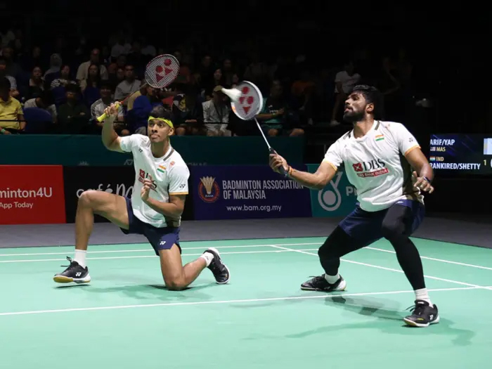Satwiksairaj Rankireddy và Chirag Shetty loại Goh Sze Fei và Nur Izzuddin tại Bán kết cầu lông Thailand Open 2026