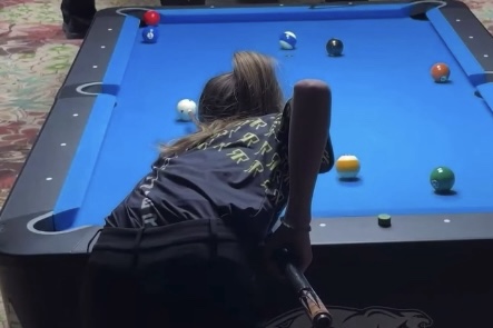 Đặng Hoàng Huy bỗng dưng nổi tiếng làng billiards vì tình huống làm đúng bị kêu sai