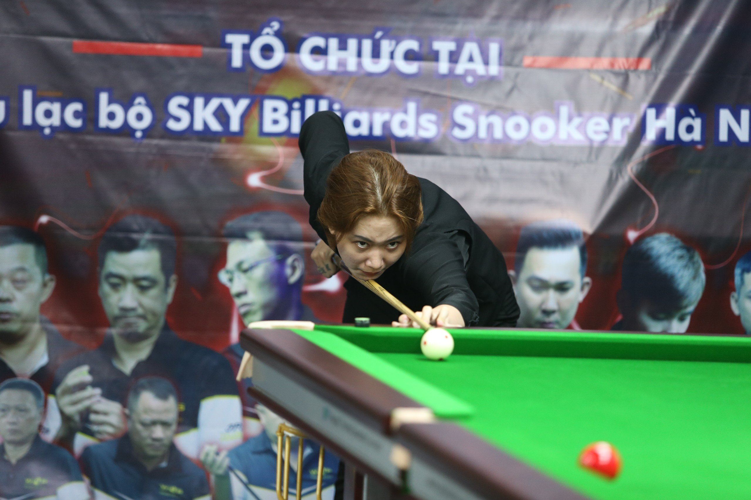 Người đẹp Phương Uyên loại sốc Lưu Minh Phúc ở giải Billiards JOY Heyball chuyên nghiệp lần 3 năm 2023