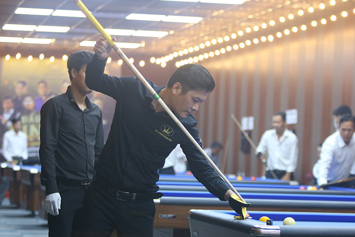 Những m&agrave;n đối đầu kinh điển tại giải billiards Ho&agrave;ng Gia Championship