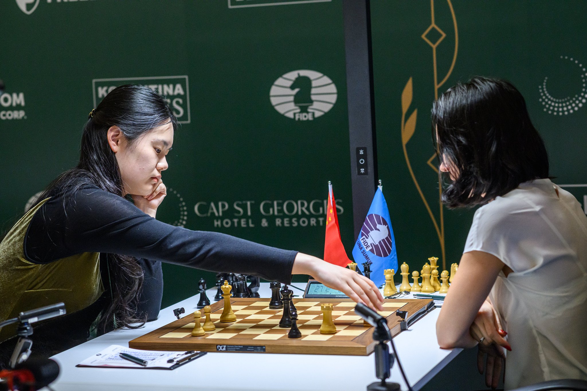 Cờ vua FIDE Women's Candidates 2026: Cuộc đua song mã Zhu Jiner - Vaishali và bài học về quản trị phong độ đỉnh cao