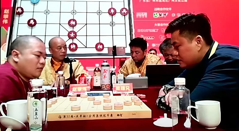 Lại Lý Huynh vào chung kết cờ tướng Ngũ Dương Bôi 2026: Đẳng cấp "ngoại binh" và sức hút thương mại tỷ đồng