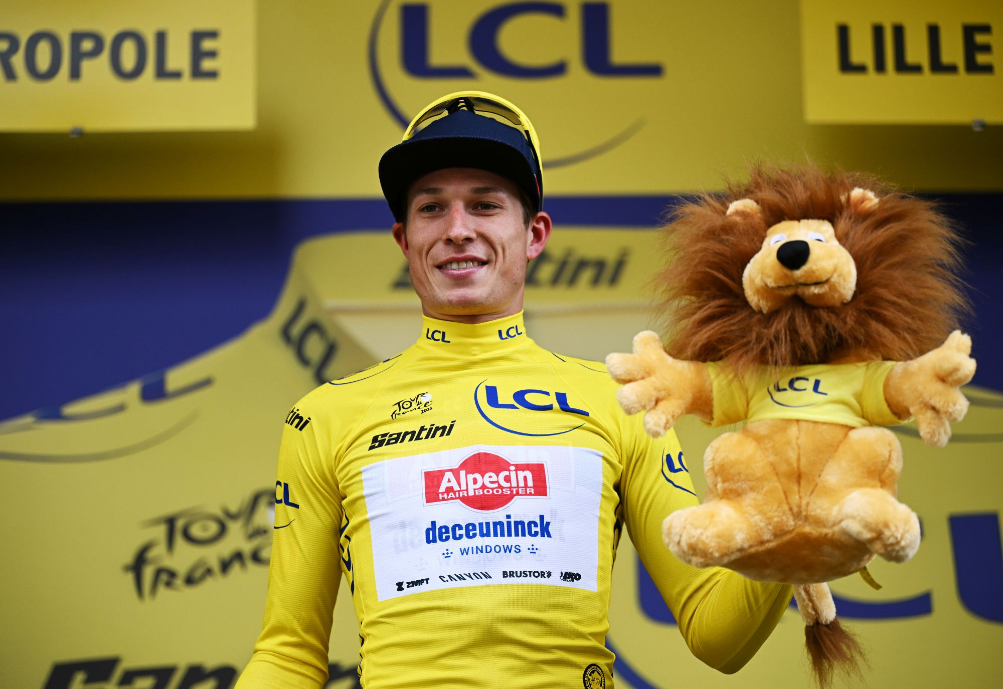 Jasper Philipsen giành chiến thắng chặng mở màn của cuộc đua xe đạp Tour de France 2025 Jasper Philipsen giành chiến thắng chặng mở màn của cuộc đua xe đạp Tour de France 2025