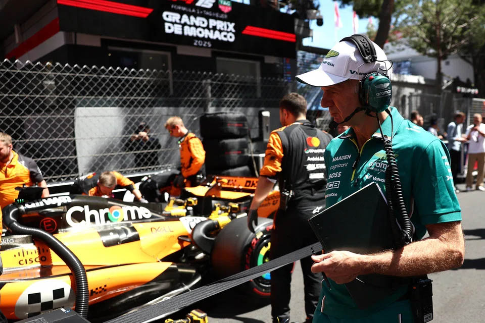Trở thành Giám đốc Đội Aston Martin F1: Nhà thiết kế huyền thoại Adrian Newey lần đầu làm lãnh đạo