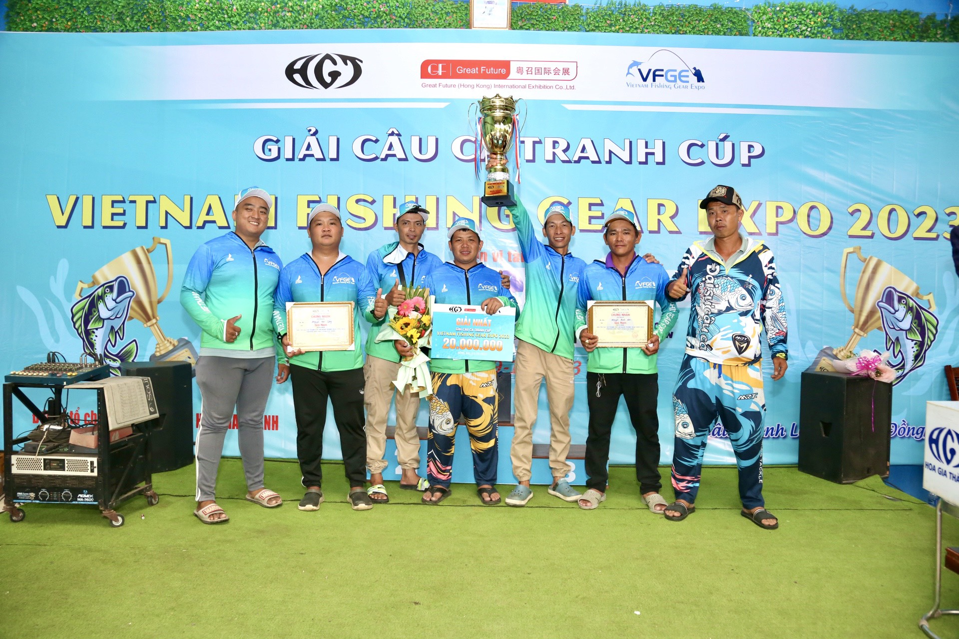 Cần thủ Tấn Trọng vô địch giải Câu cá tranh Cúp “VietNam Fishing Gear Expo 2023”
