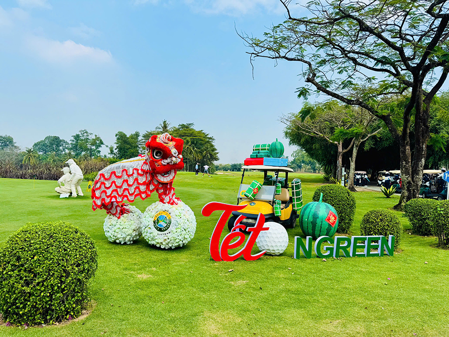 Khai gậy đầu Xuân tại Sân Golf Sông Bé: Hái lộc may mắn, đón Tết "xanh" giữa lòng đô thị