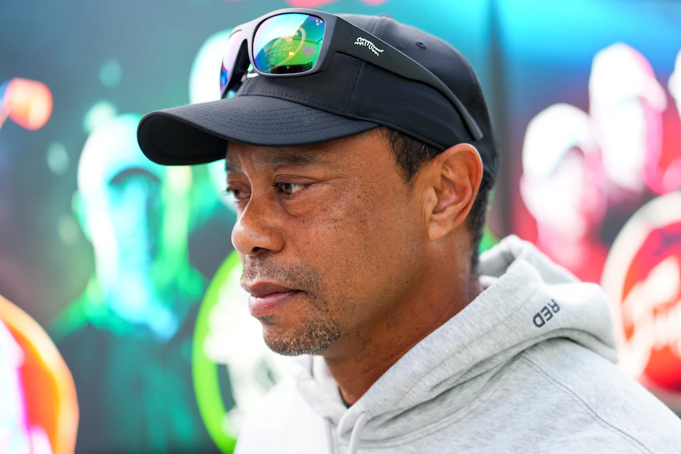 Golfer Tiger Woods và hành trình hồi phục tại Thụy Sĩ: Bài toán quản trị rủi ro của "đế chế" đắt giá