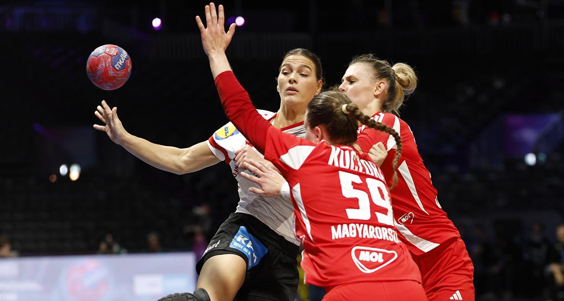 Đan Mạch ngược dòng ngoạn mục giành chiến thắng nhọc nhằn trước Hungary trong trận đấu bóng ném đầy kịch tính