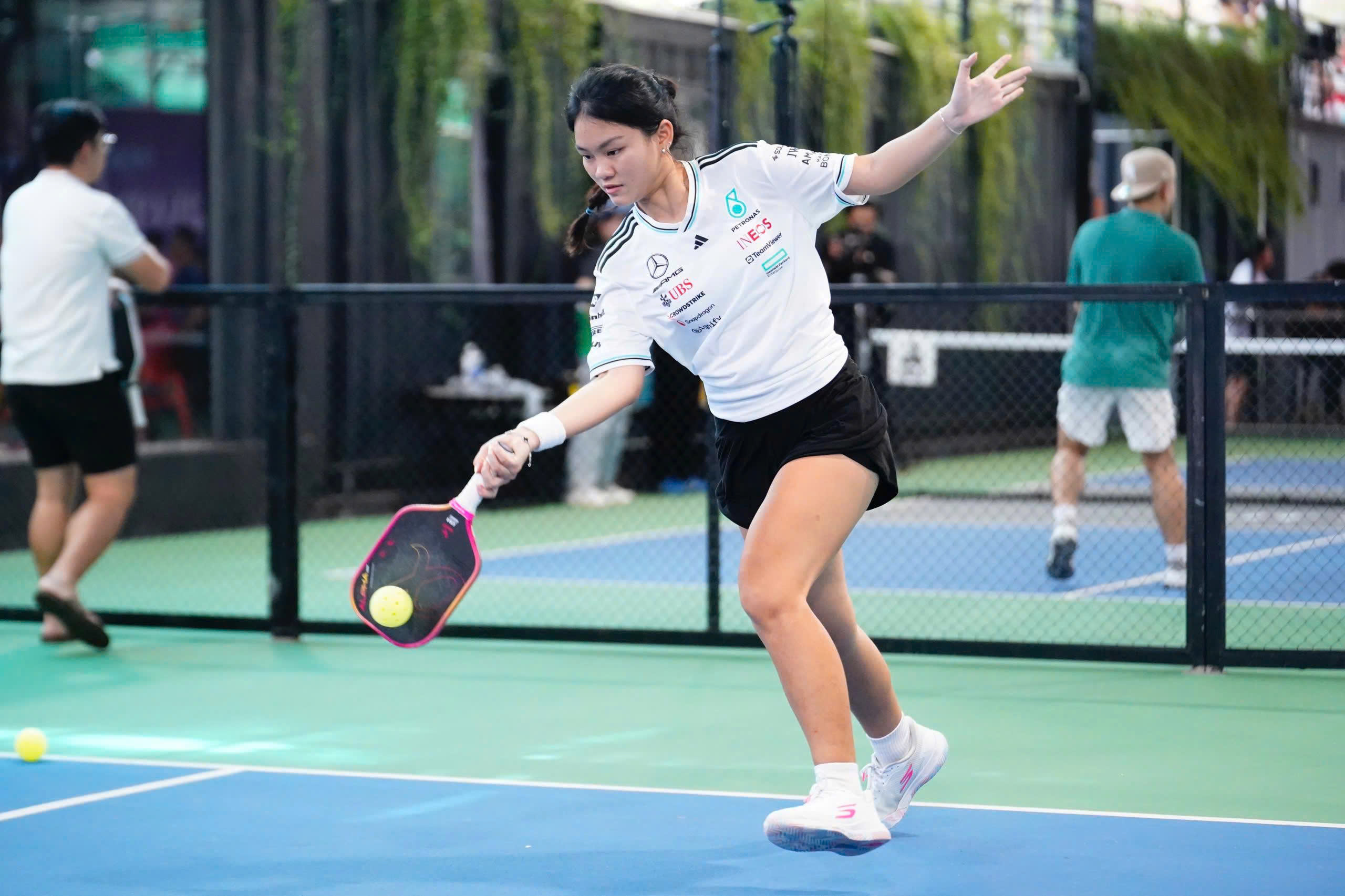 Jolie Lam xuất sắc l&ecirc;n ng&ocirc;i v&ocirc; địch giải pickleball trẻ ch&acirc;u &Aacute; mở rộng 2025