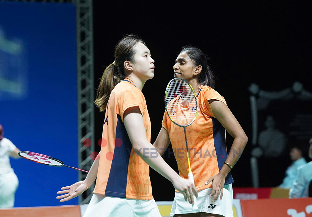 Giải cầu lông World Tour Finals 2025: Tang Jie-Ee Wei, Pearly-Thinaah vào bán kết