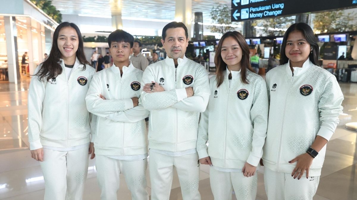 Đội tuyển cầu lông Indonesia lên đường sang Thái Lan tham dự SEA Games 2025 với sứ mệnh 2 HCV