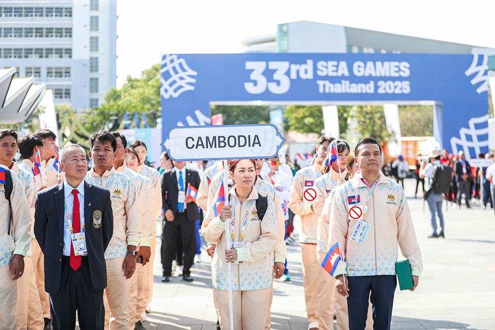 SAT điều tra &aacute;o kho&aacute;c của c&aacute;c vận động vi&ecirc;n Campuchia dự SEA Games 33 c&oacute; in logo s&ograve;ng bạc