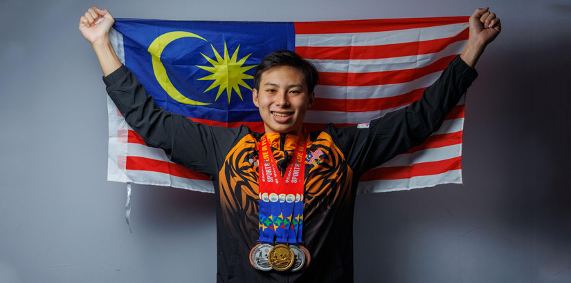 SEA Games 2025 – Khiew Hoe Yean giành huy chương vàng bơi lội đầu tiên cho Malaysia