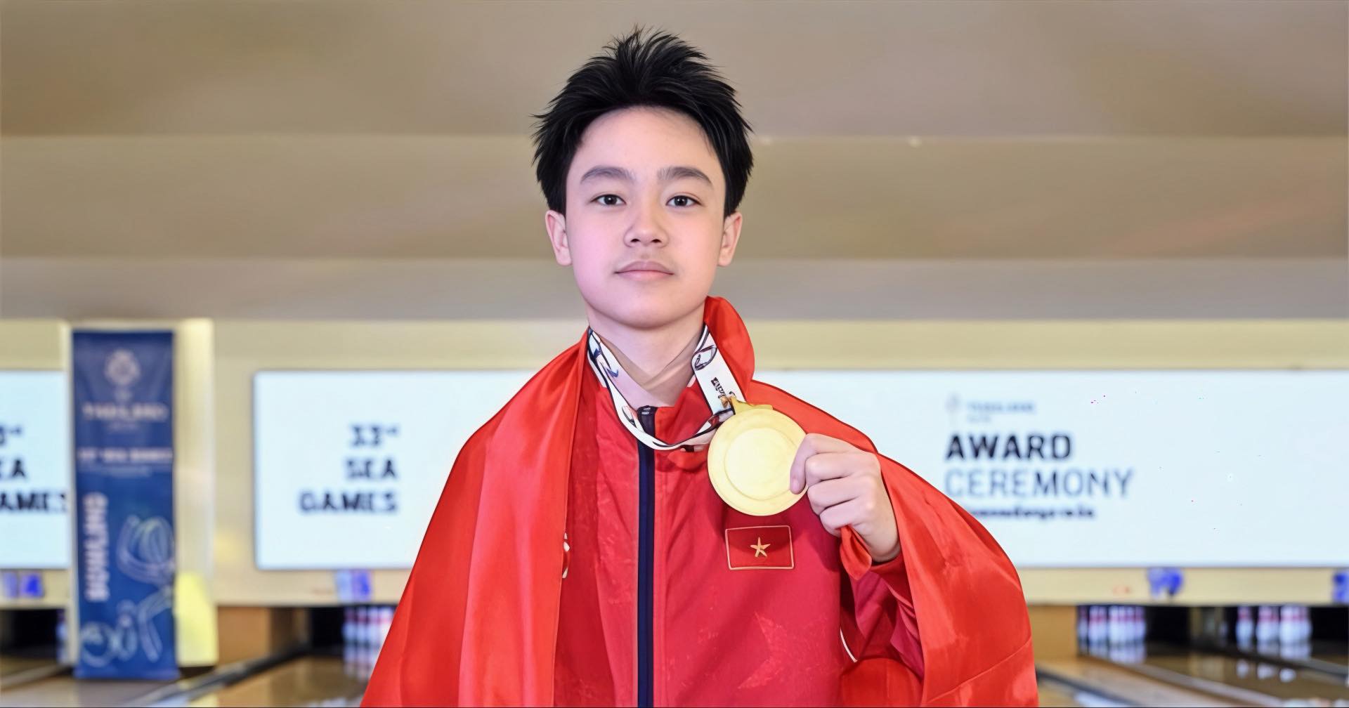 Trần Hoàng Khôi vô địch SEA Games ở tuổi 16 hay chuyện "Cô bé Lọ Lem" phiên bản Bowling Việt Nam