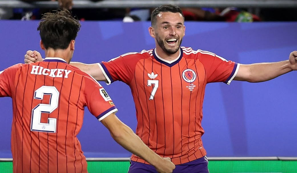 John McGinn "vòng 3 cực to" đưa Scotland vào vùng đất mới của World Cup