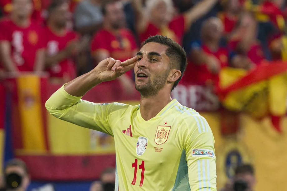 Đang đá Euro 2024, Ferran Torres từ chối dự Olympic cùng Tây Ban Nha để tập trung cho Barcelona