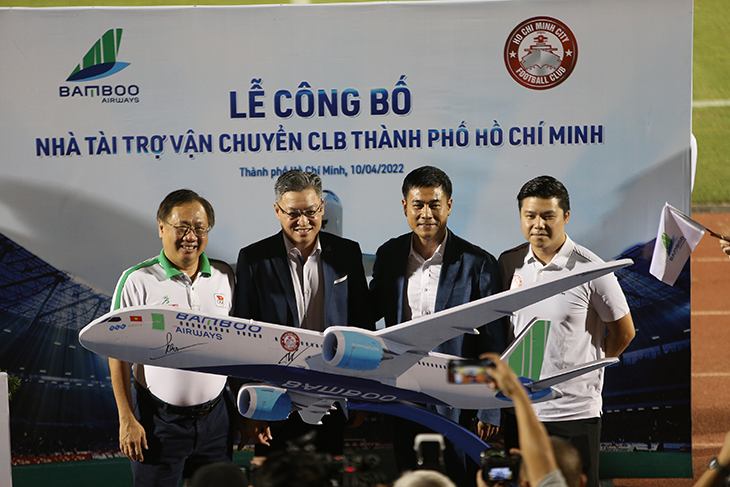 Bamboo Airways tiếp tục là Nhà tài trợ vận chuyển chính thức của CLB bóng đá TPHCM