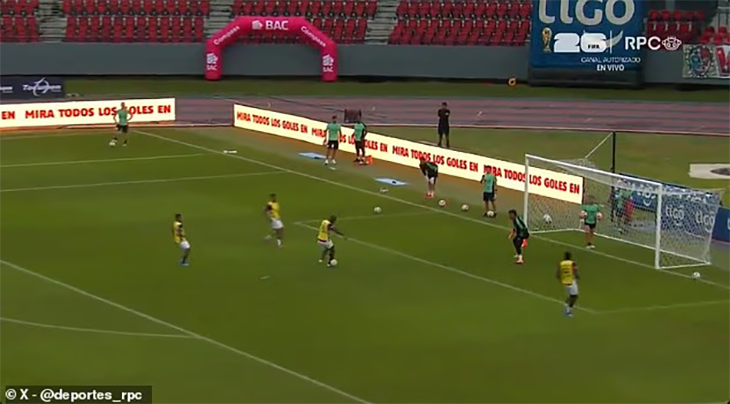 ĐT Anh thở phào khi xem clip đối thủ Panama tập luyện trước World Cup?