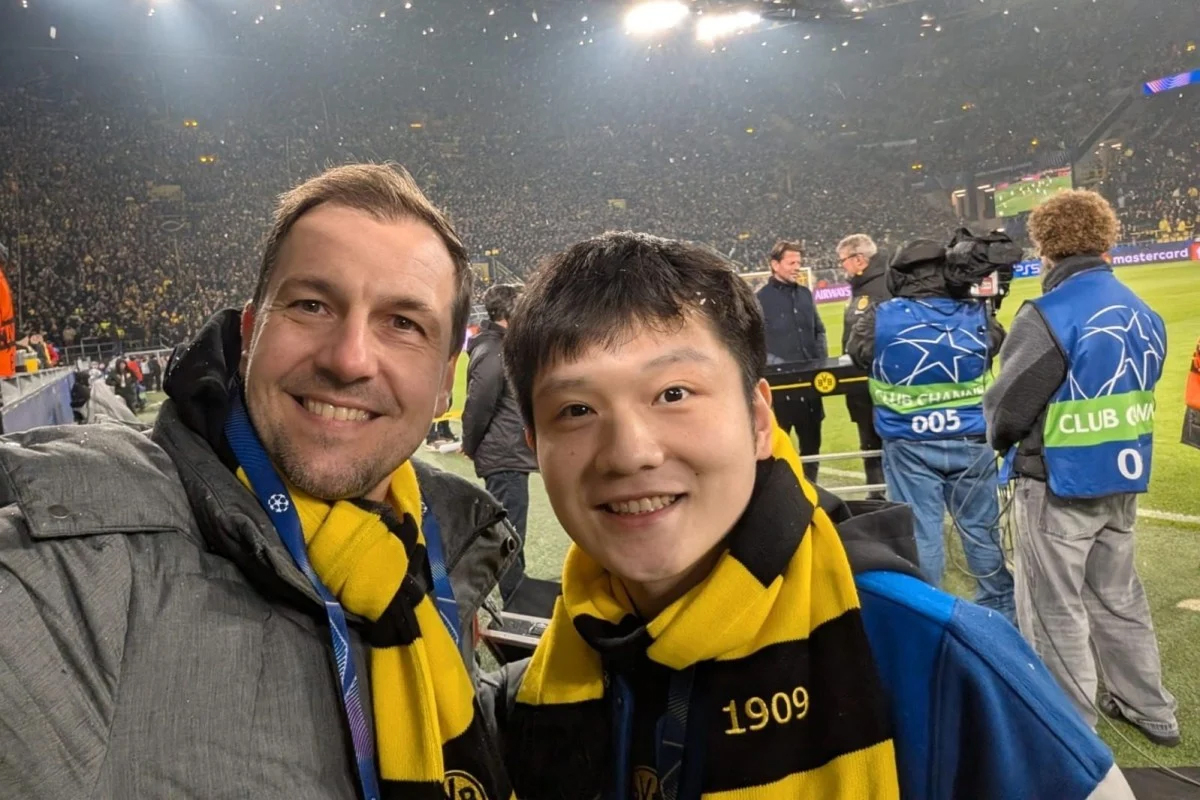 Câu chuyện tình bạn xuyên biên giới của các sao bóng bàn Fan Zhendong và Timo Boll
