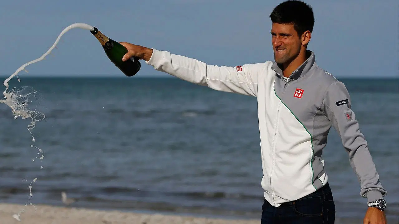 Cựu số 1 đơn nam quần vợt thế giới Novak Djokovic hợp tác đầu tư vào CLB bóng đá ở Pháp do hiệu ứng Champions League Cựu số 1 đơn nam quần vợt thế giới Novak Djokovic hợp tác đầu tư vào CLB bóng đá ở Pháp do hiệu ứng Champions League