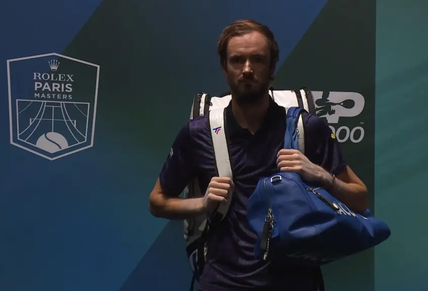 Daniil Medvedev không đủ điều kiện tham dự giải quần vợt ATP Finals nên lịch sự xin rút lui khỏi Metz
