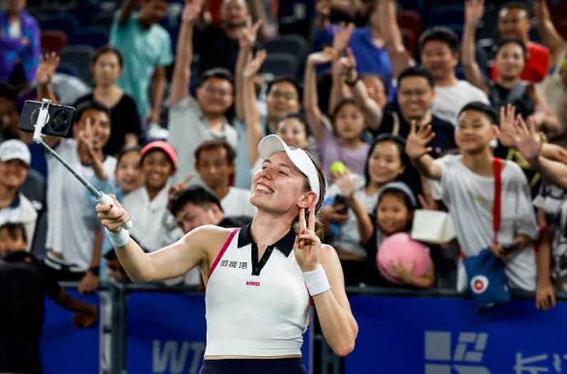Nhận định quần vợt WTA Abu Dhabi 2026, ngày 04/02, 16h00: Ekaterina Alexandrova vs Dayana Yastremska Nhận định quần vợt WTA Abu Dhabi 2026, ngày 04/02, 16h00: Ekaterina Alexandrova vs Dayana Yastremska