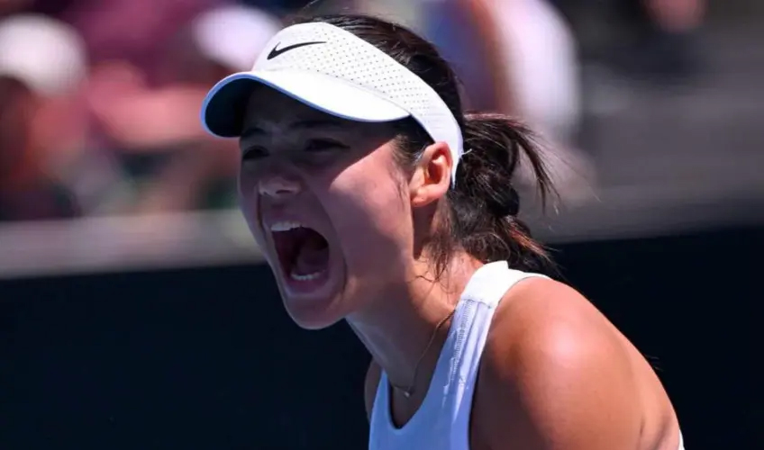 Emma Raducanu thắng áp đảo tại giải quần vợt Transylvania Open: "Bủn rủn" chân tay vì Simona Halep