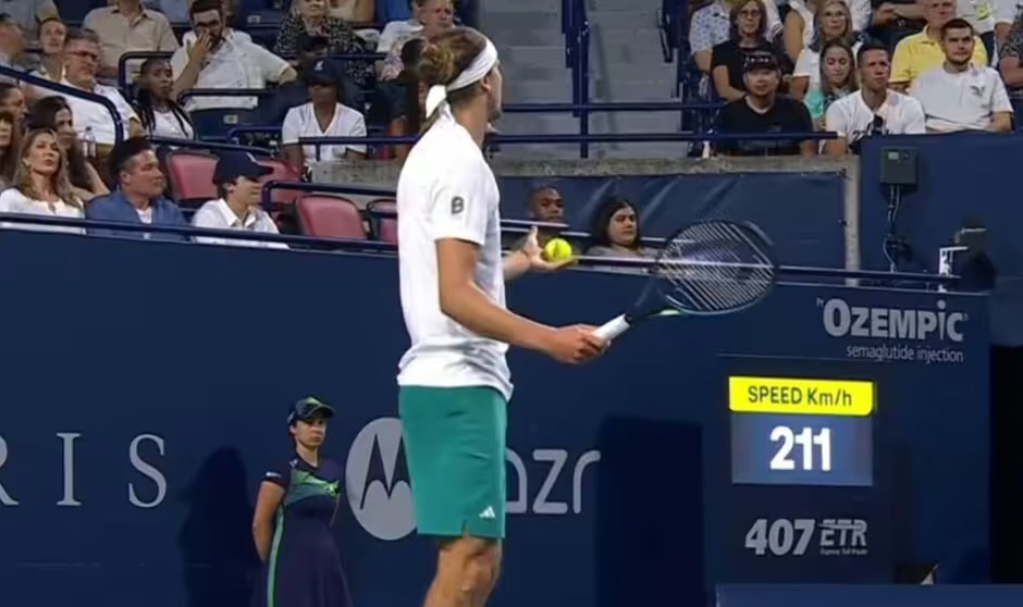 Cổ động viên quần vợt bị đuổi khỏi trận tứ kết Canadian Open 2025 sau khi nhắm vào Alexander Zverev Cổ động viên quần vợt bị đuổi khỏi trận tứ kết Canadian Open 2025 sau khi nhắm vào Alexander Zverev