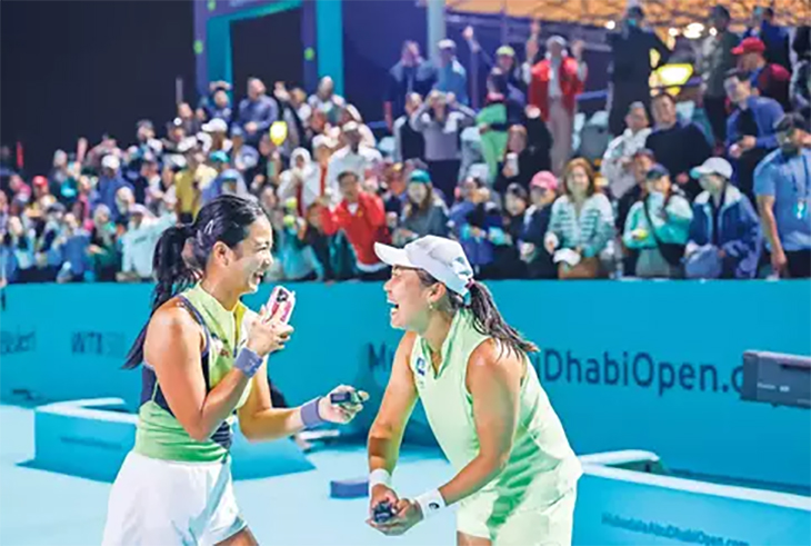 Thắng cặp huy chương quần vợt SEA Games 33 tại Abu Dhabi Open, tay vợt Anh "choáng" vì đám đông cổ vũ quá cuồng nghiệt