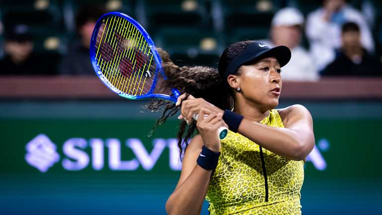 Naomi Osaka biến sân đấu quần vợt Indian Wells thành sàn diễn thời trang mang thông điệp mạnh mẽ