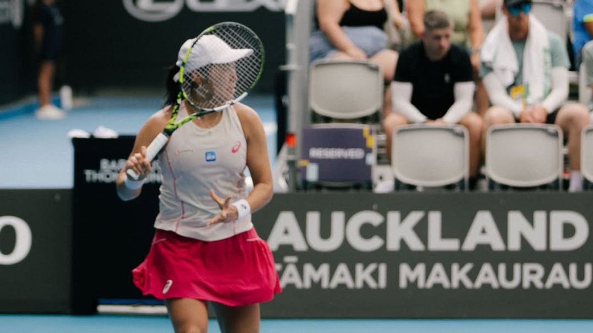 Sao Indonesia Janice Tjen thua ngay vòng đầu tiên giải quần vợt Hobart International