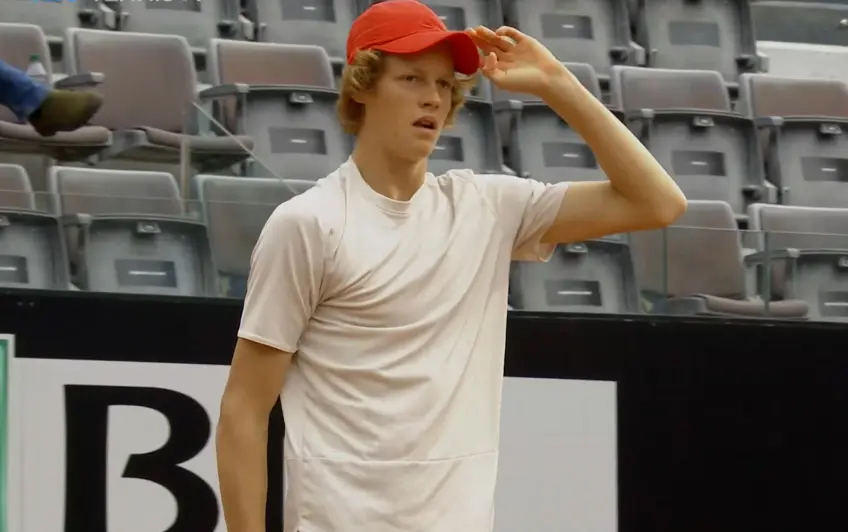 Jannik Sinner đối đầu với Hugo Gaston ở vòng đầu tiên khi kết quả bốc thăm giải quần vợt Australian Open được công bố Jannik Sinner đối đầu với Hugo Gaston ở vòng đầu tiên khi kết quả bốc thăm giải quần vợt Australian Open được công bố