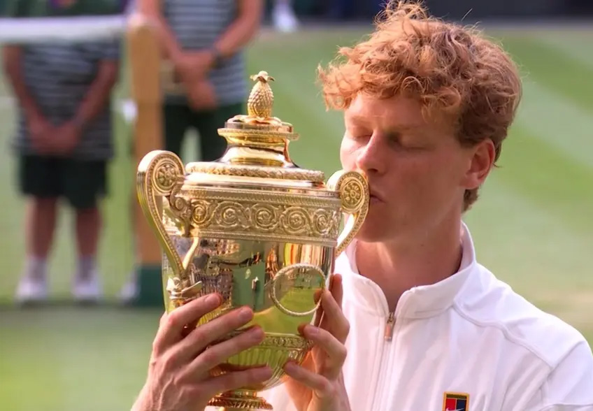 Ngôi vô địch Wimbledon 2025 đưa số 1 thế giới đơn nam Jannik Sinner vào Câu lạc bộ 5 Ngôi vô địch Wimbledon 2025 đưa số 1 thế giới đơn nam Jannik Sinner vào Câu lạc bộ 5