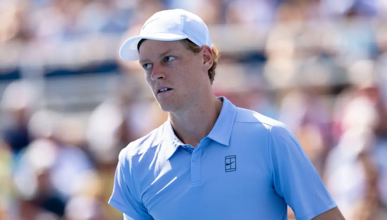 Tiết lộ lý do Jannik Sinner bỏ cuộc trong trận chung kết quần vợt Cincinnati Masters gặp Carlos Alcaraz