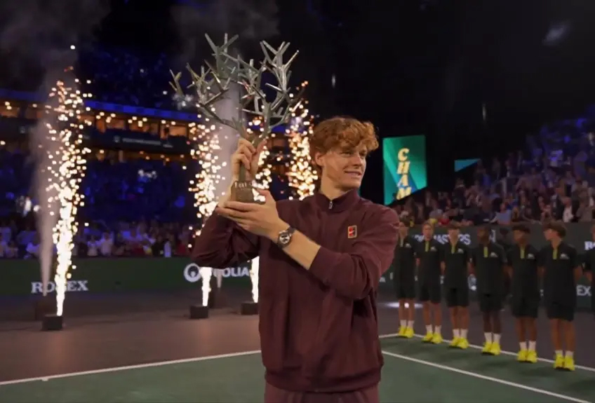 Cột mốc 400 trận đấu của Jannik Sinner gây chấn động làng quần vợt - nhanh hơn cả Federer và Djokovic