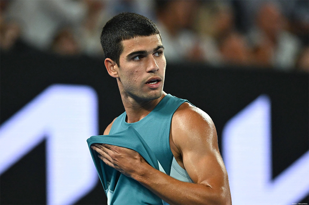 Carlos Alcaraz rút lui khỏi quần vợt Barcelona Open 2026: Cú sốc chấn thương và bài học về quản trị hiệu suất đỉnh cao