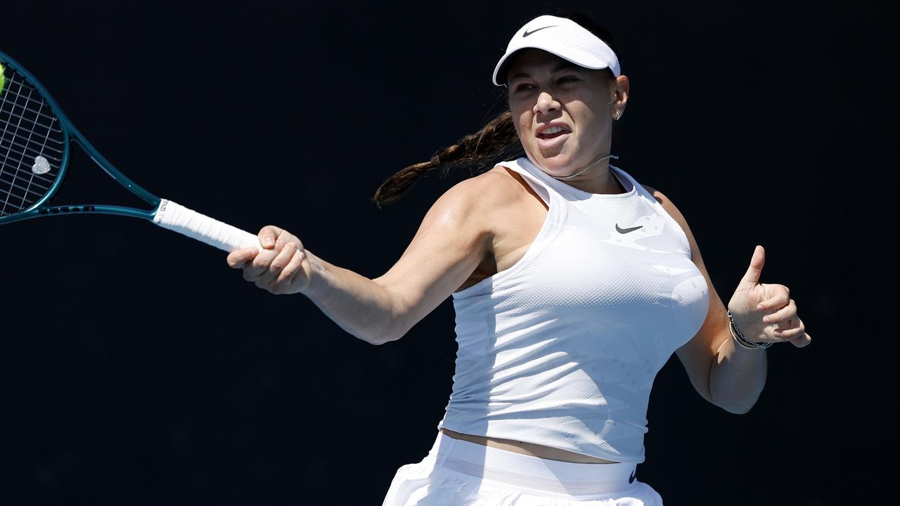 Số 6 WTA Amanda Anisimova trở lại mạnh mẽ tại giải quần vợt Roland-Garros sau thời gian nghỉ thi đấu vì chấn thương