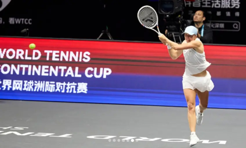 Giải quần vợt WTCC: Iga Swiatek thua sau 2 set về tay đối thủ hạng 57 thế giới Giải quần vợt WTCC: Iga Swiatek thua sau 2 set về tay đối thủ hạng 57 thế giới