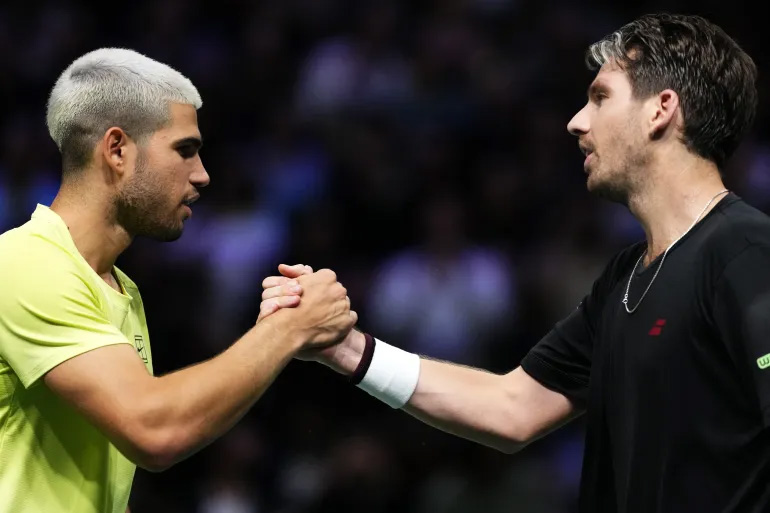 Carlos Alcaraz bất ngờ thua Cameron Norrie tại giải quần vợt Paris Masters 2025 Carlos Alcaraz bất ngờ thua Cameron Norrie tại giải quần vợt Paris Masters 2025