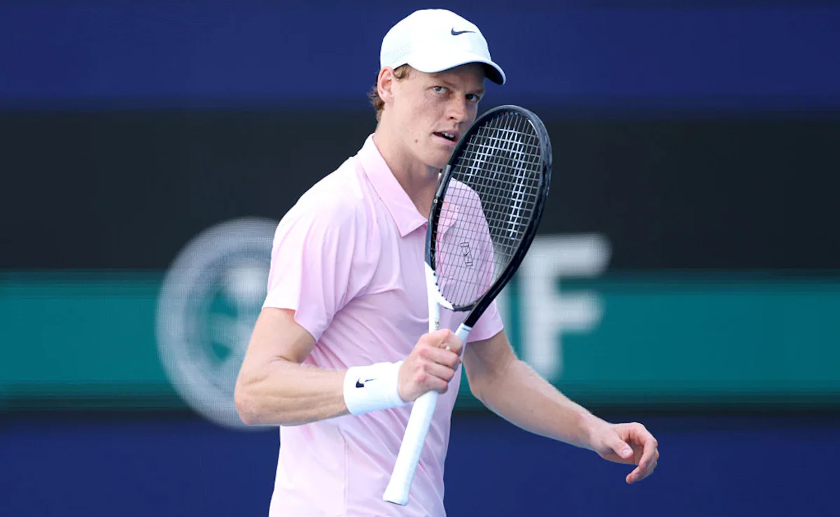 Jannik Sinner và cú đúp quần vợt Sunshine Double lịch sử: Khi "sự thầm lặng" định nghĩa lại đẳng cấp nhà vô địch